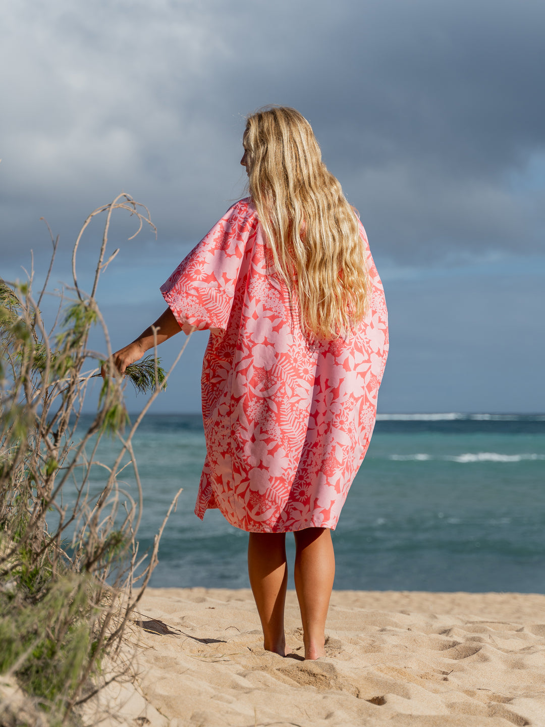 Shadow Garden Coral | Beach Cozy – RipSkirt Hawaii